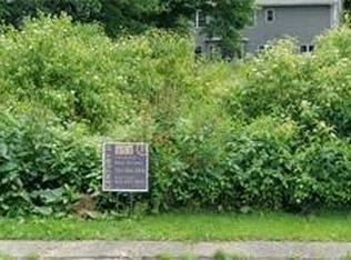 353 Hidden Brooke Ct, New Castle, PA 16105