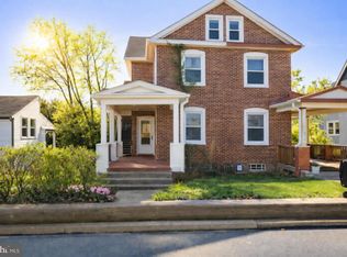 932 Township Line Rd, Elkins Park, PA 19027