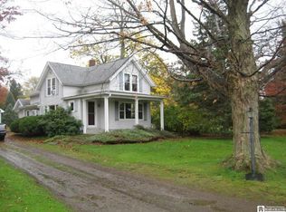 208 Chautauqua St, Fredonia, NY 14063