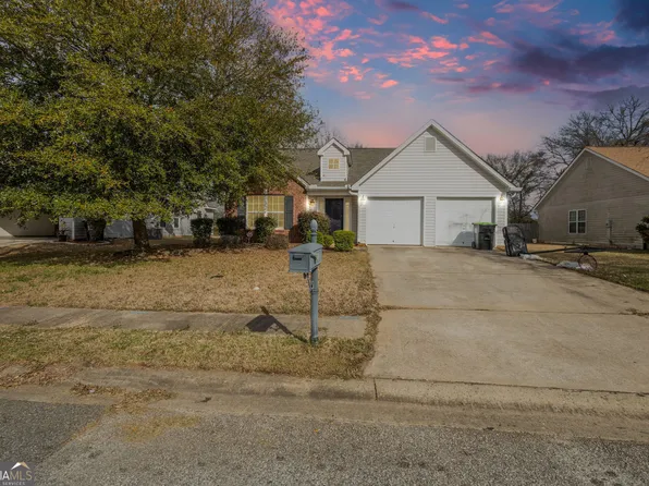 118 Covington Cv, Byron, GA 31008