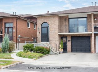 44 Flagstick Ct, Toronto, ON M3J3B8