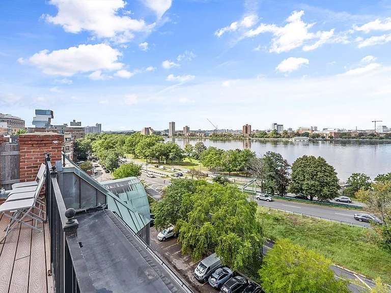 25 Bay State Rd #6 — Photo 25