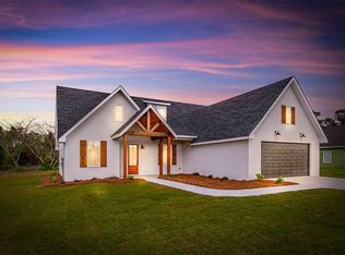 225 Water Crest Dr, Brunswick, GA 31523