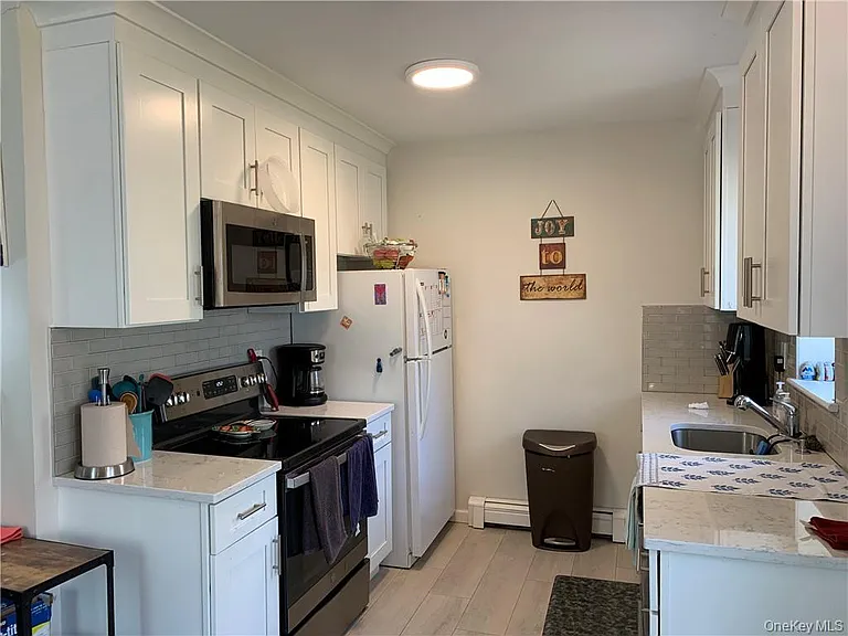 121 King St #6 — Photo 7