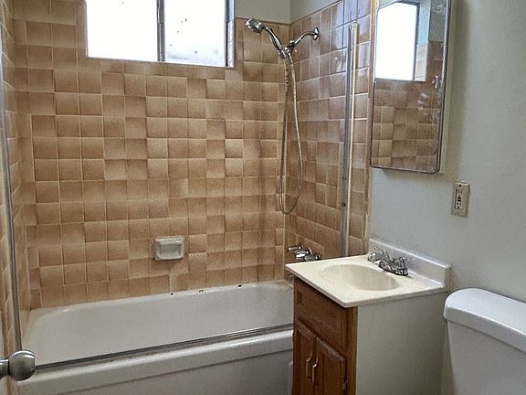 4th image of 1512 Pomona Ave APT 1