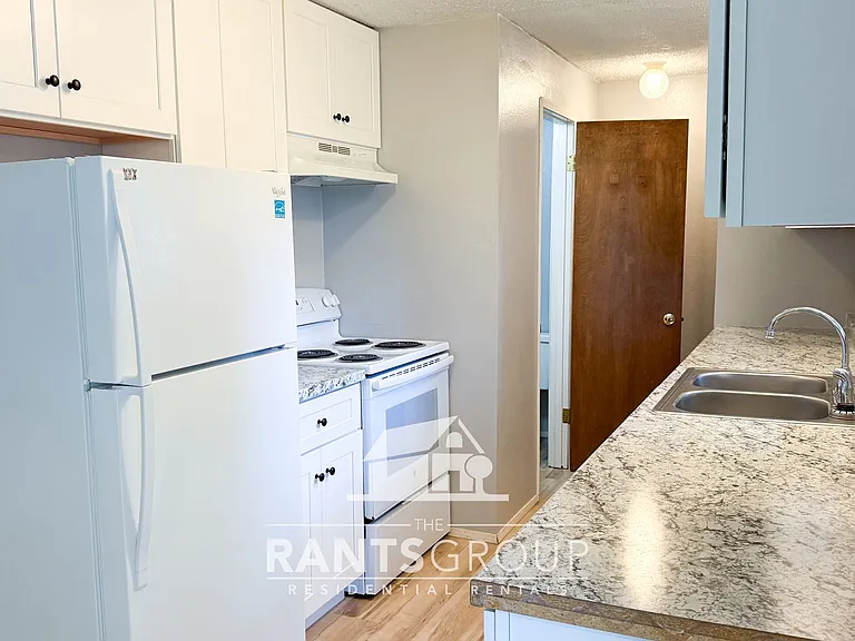 351R — Photo 8