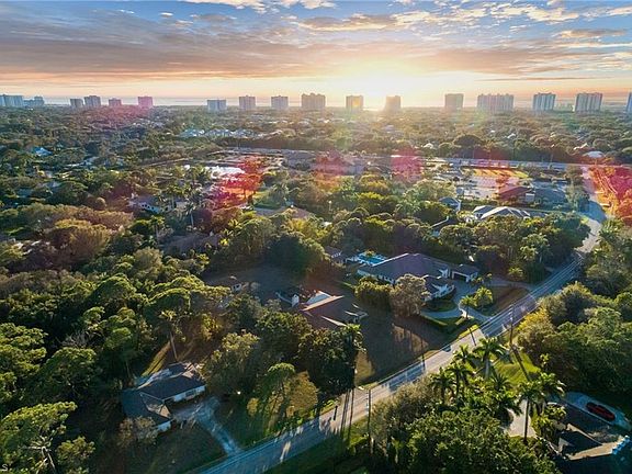 3rd image of 561 Ridge DR