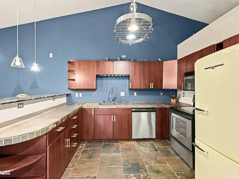 3800 N Engstrom Rd — Photo 18