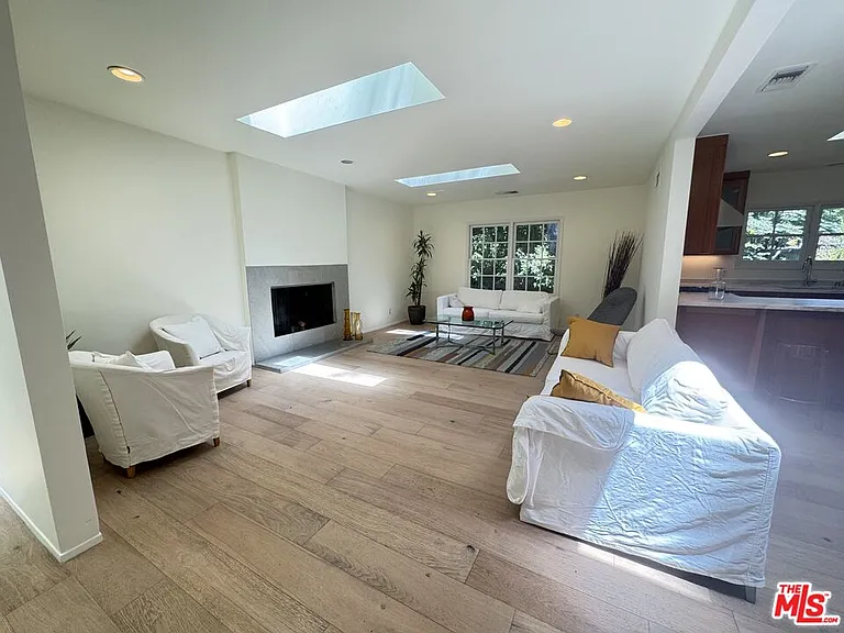7586 Woodrow Wilson Dr — Photo 7