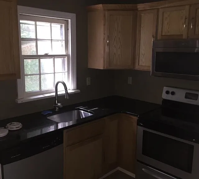 822 W Beaver Ave #A — Photo 4