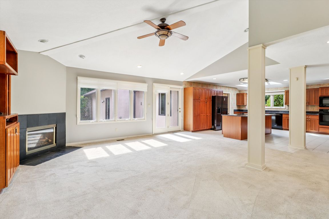 next background image