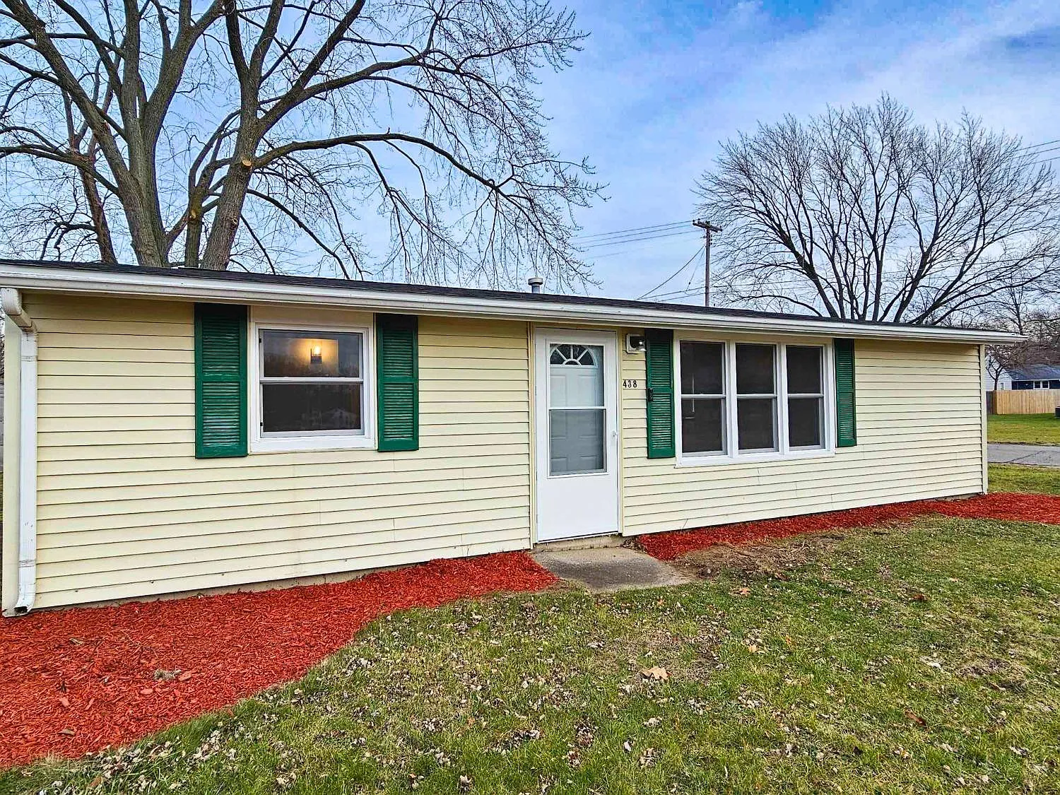 438 Highland Ave photo 1