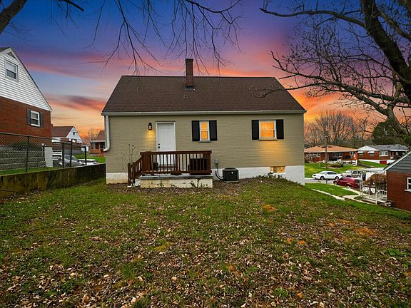 5th image of 20 Ridge View Ave