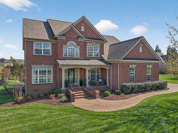 2nd image of 713 Amberwood Pl