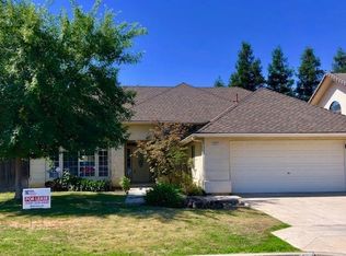 2271 E Jon Dr, Fresno, CA 93720