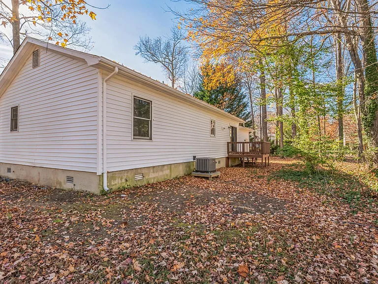 670 White Rock Rd — Photo 25