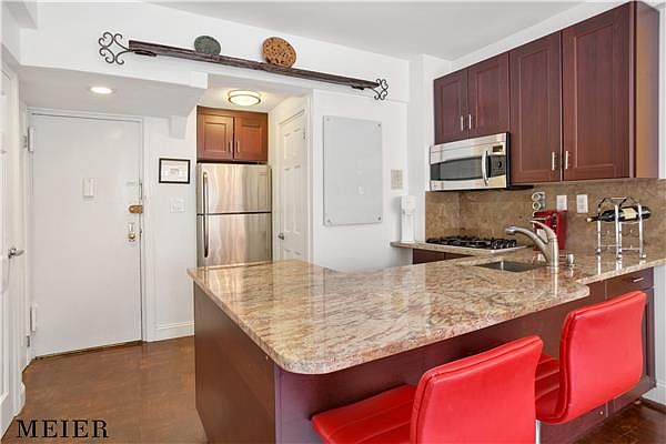 1st image of 117 E 37th St APT 10E