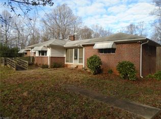 2295 Vienna Dozier Rd, Pfafftown, NC 27040