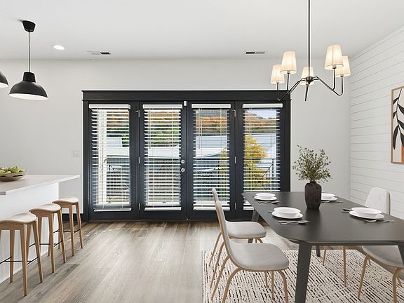 5th image of 7074 Westside Cir