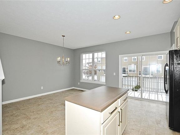 5th image of 244 Coatsville Dr