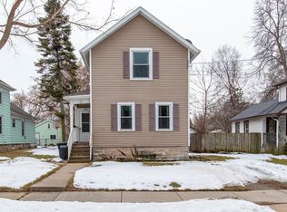 825 Otter Ave, Oshkosh, WI 54901