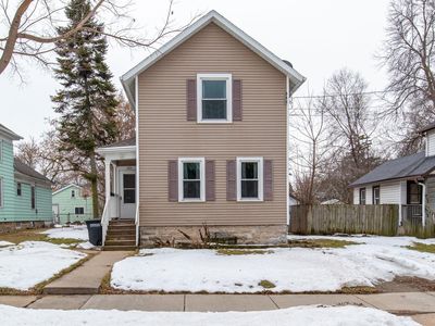 825 Otter Ave, Oshkosh, WI, 54901