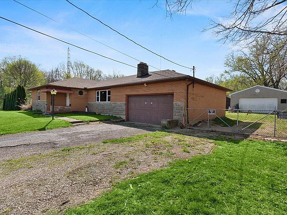 5th image of 2821 Dayton Springfield Rd