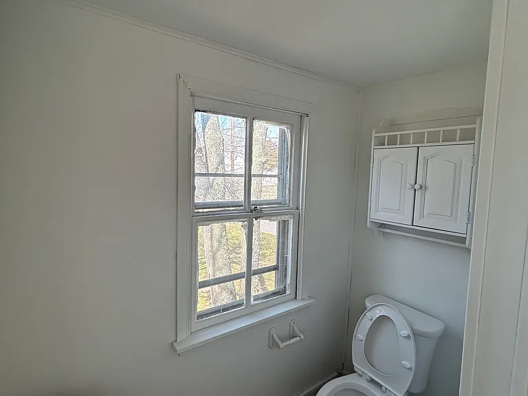 938 Union St — Photo 3