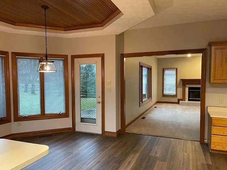 324 Redwood Blvd — Photo 15