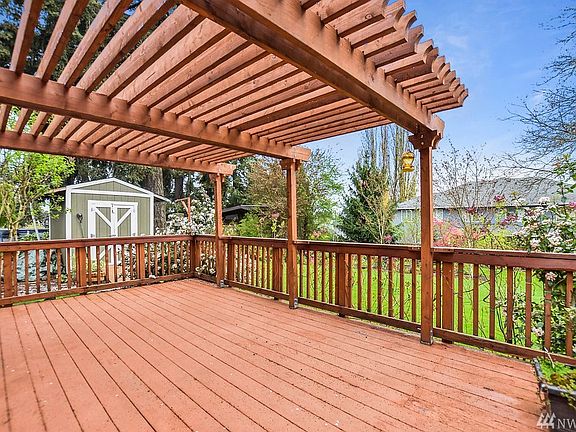 4th image of 3704 NE 60th St