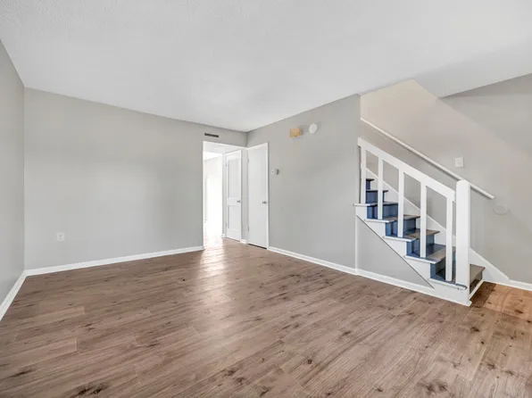 815 Raleigh St #F, West Columbia, SC 29169