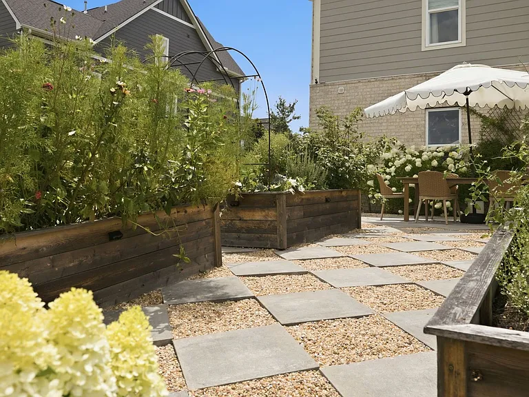 7628 Delancey Dr — Photo 43