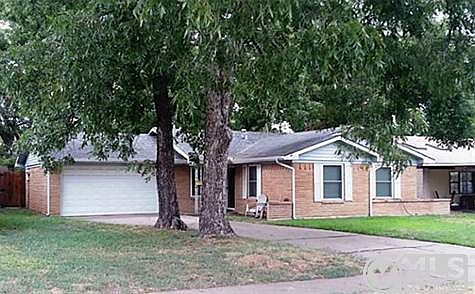 3rd image of 3201 Kathy Ln