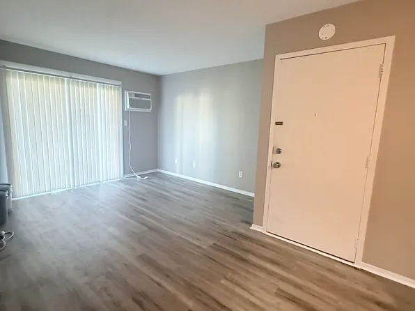 154 S Main Cross St #1, Hanover, IN 47243