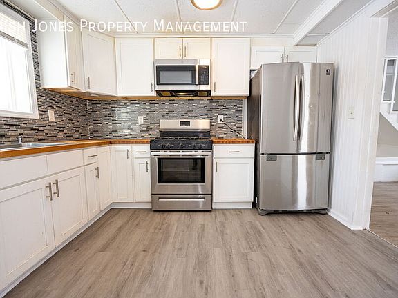 2nd image of 315 E Park Dr
