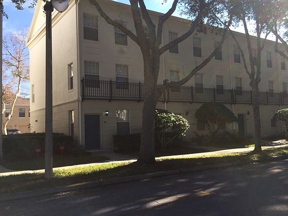 3rd image of 1011 Siena Park Blvd E