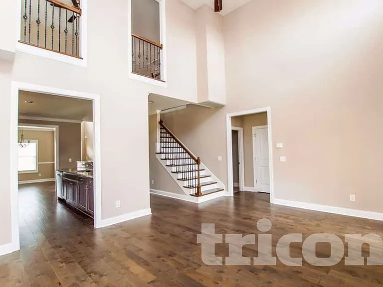 1509 Burrows Ave — Photo 4