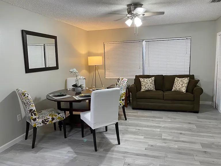 317 Montgomery Ave #317 — Photo 18