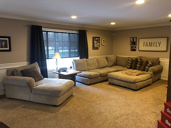 3rd image of 1302 Courtney Ct