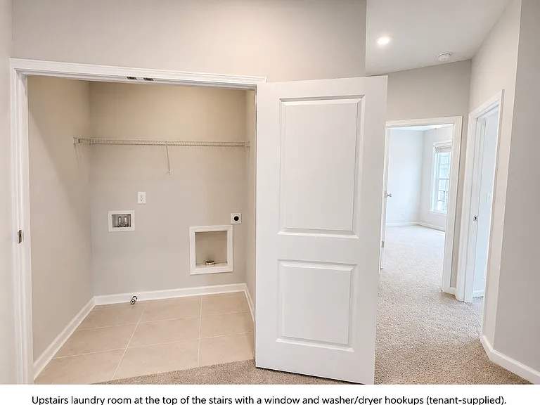 794 Atwood Ln — Photo 10
