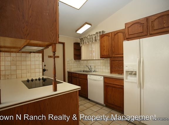 4th image of 8375 Hudson Dr