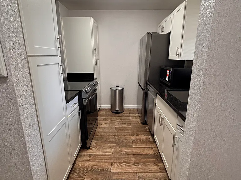 140 Uwapo Rd #48-104 — Photo 3