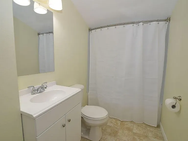 11725 W Courtland Ave — Photo 7
