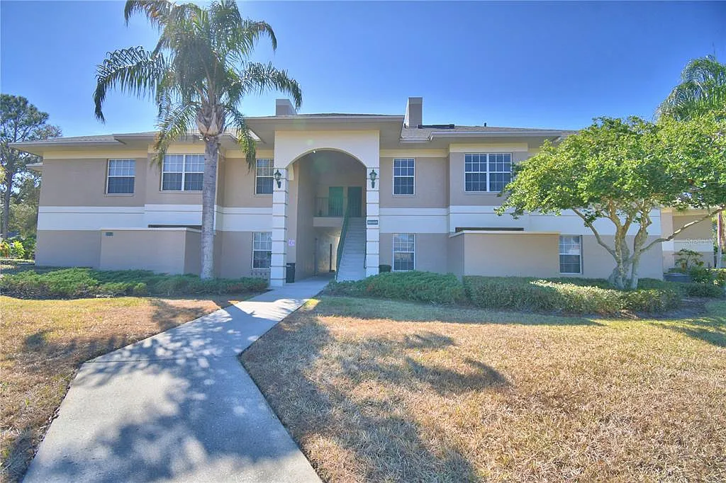 2 bed, 2.0 bath, 1017 sqft, $1,400 — Photo 1