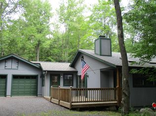1104 Greenhill Rd, Pocono Pines, PA 18350