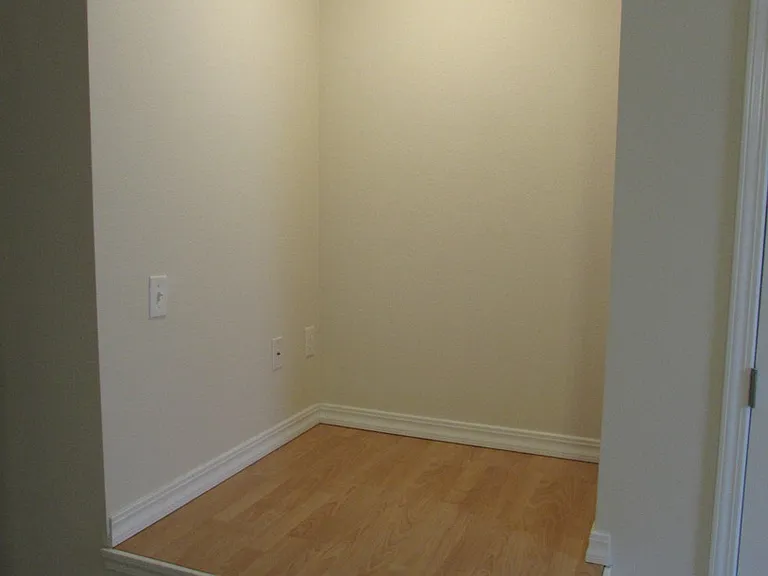 126 Andrews Dr — Photo 27