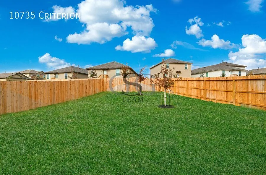 Charming 2-Bedroom Bungalow Near Downtown & The Pearl in Alta Vista — Photo 3