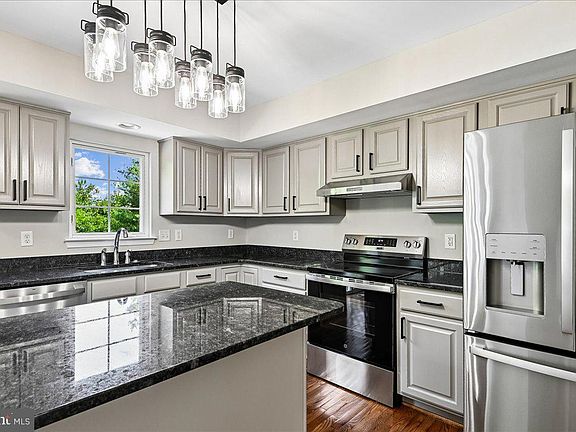 2nd image of 6034 Florey Rd