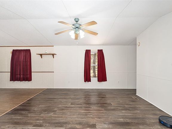 3rd image of 4060 SW 166th Court Rd