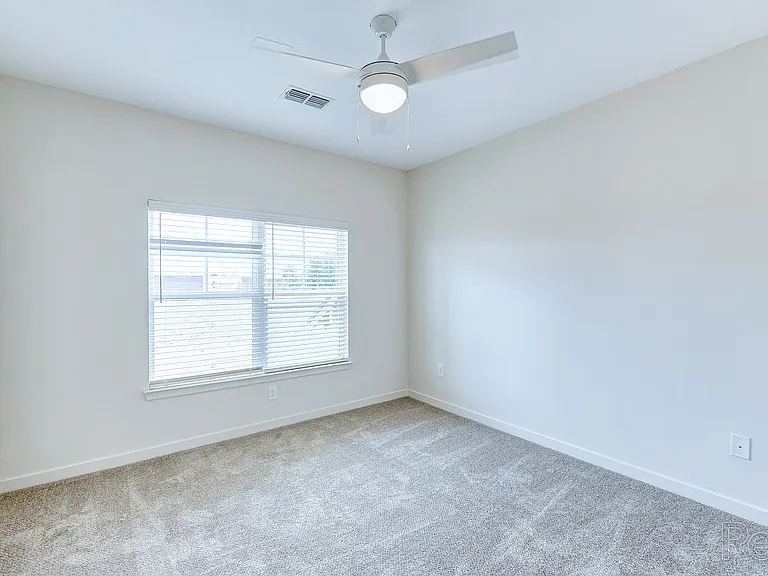 1x1 bedroom
